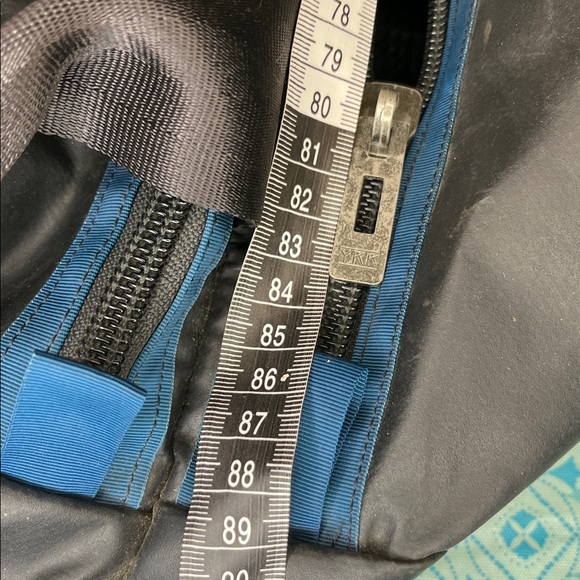 Patagonia Black Hole Wet/Dry Duffel hecha en EE. UU. de la década de 2000. - Picture 8 of 8